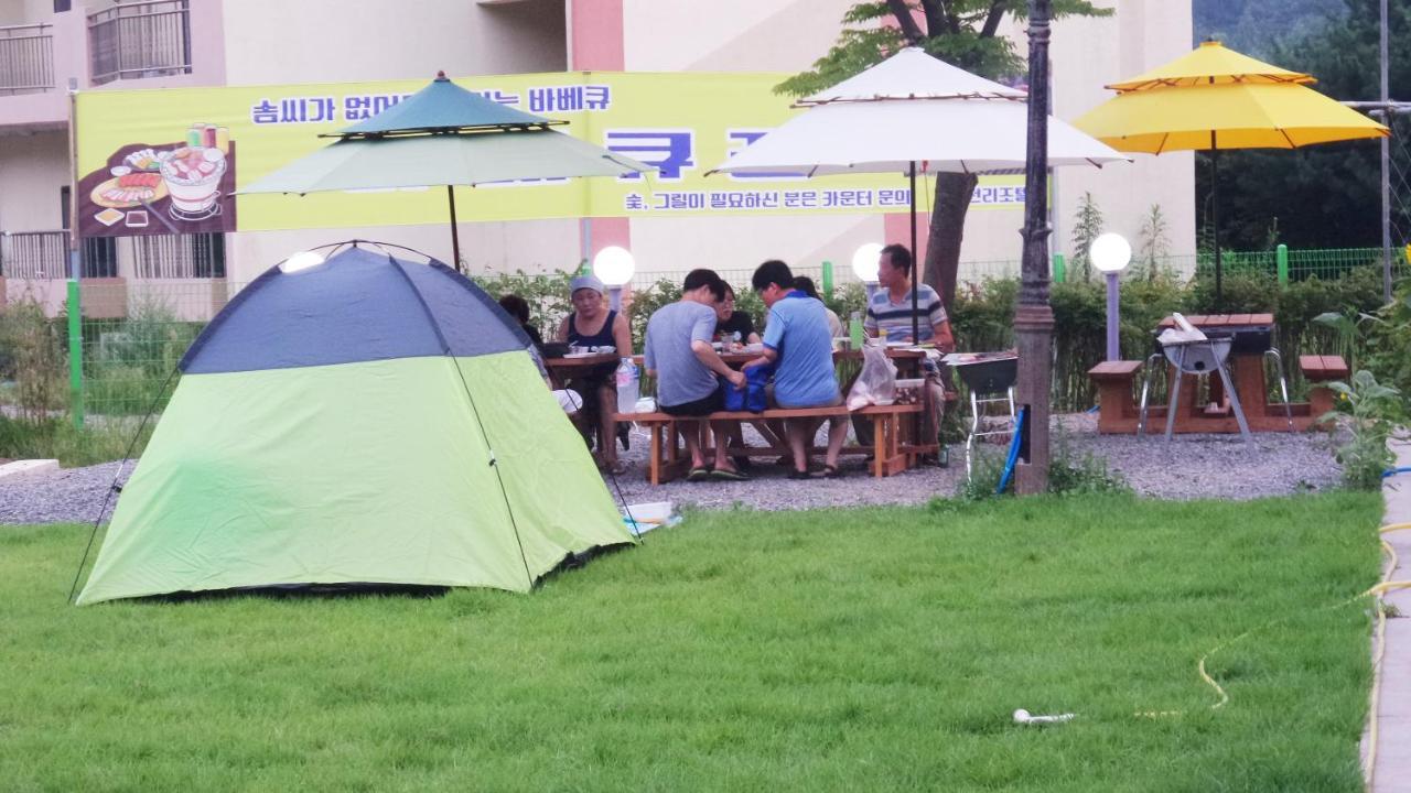 Hongcheon Resortel Exteriér fotografie